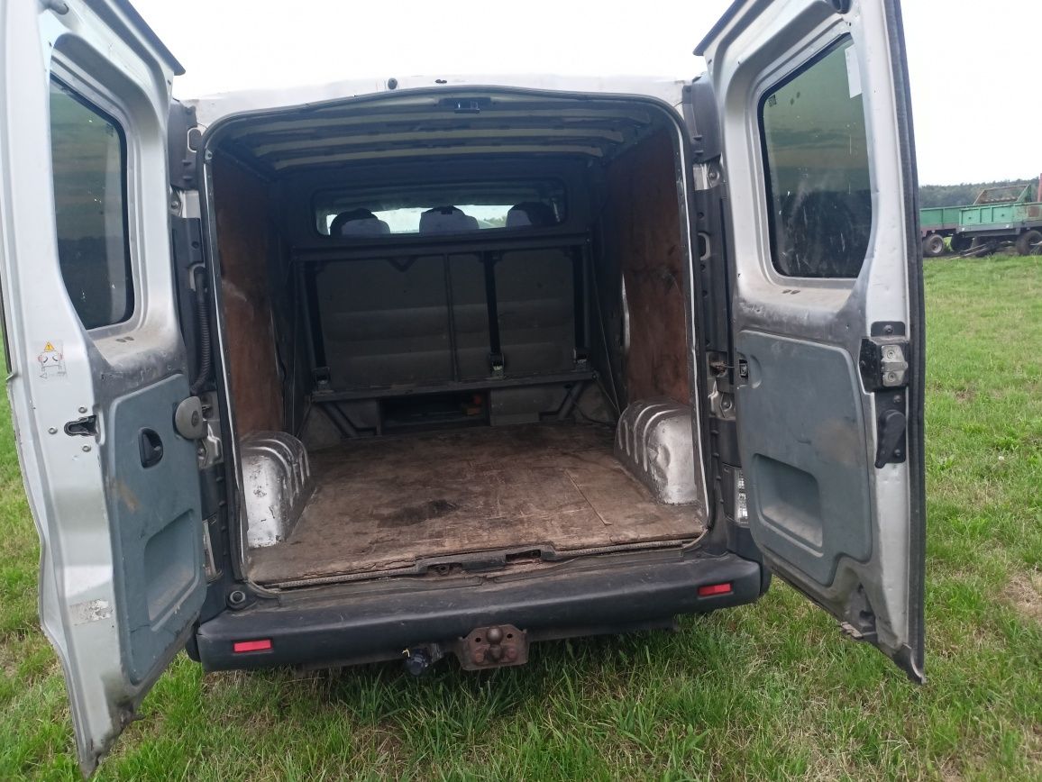 Renault Trafic long  6 osobowy zabudowa holenderska