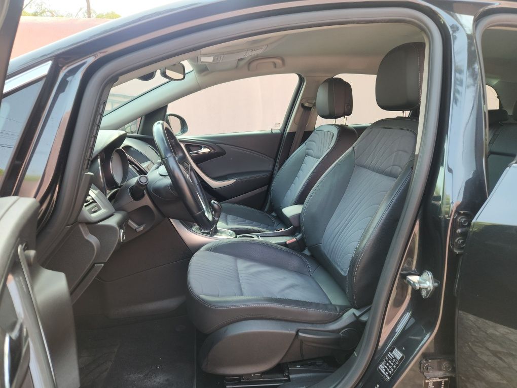 Opel Astra 1.6 CDTI Cosmo Nacional 120 MIL KMS