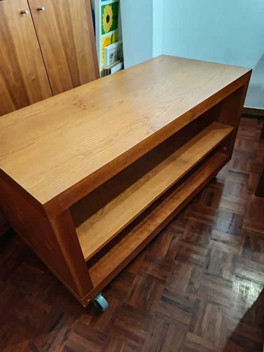 Móvel consola TV Gato Preto Móvel consola de TV Gato Preto