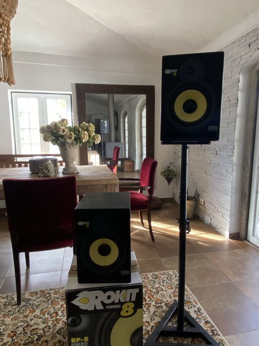 Monitores KRK Rokit 8