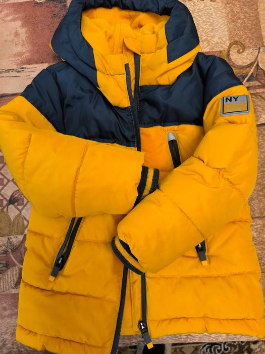 Дитяча куртка,дуже тепла,на флісі, гарний стан,розмір 98