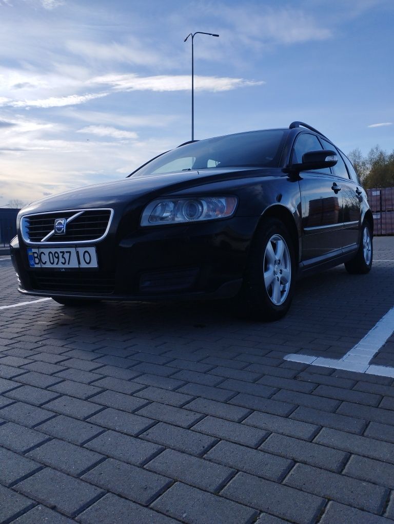 Volvo v50 1.8 Бензин
2008