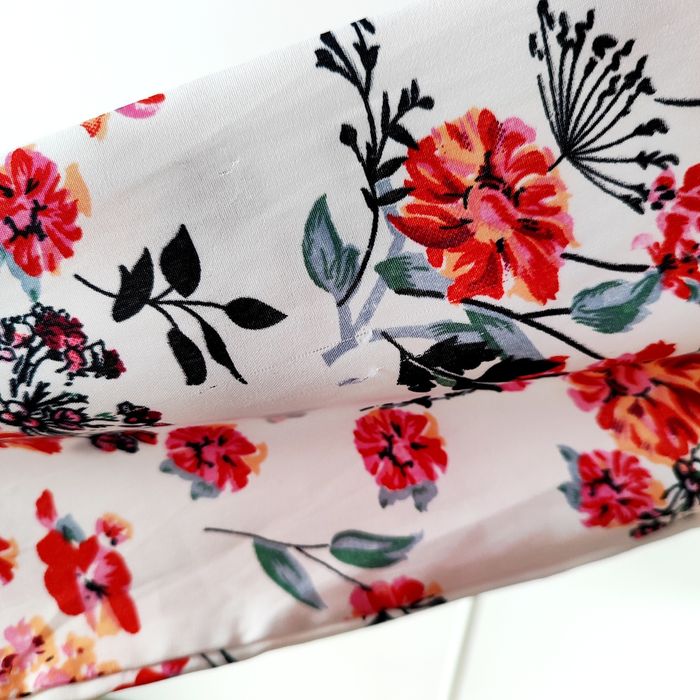 Bluzka koszula biała w kwiaty 40 L Greenpoint elegancka floral