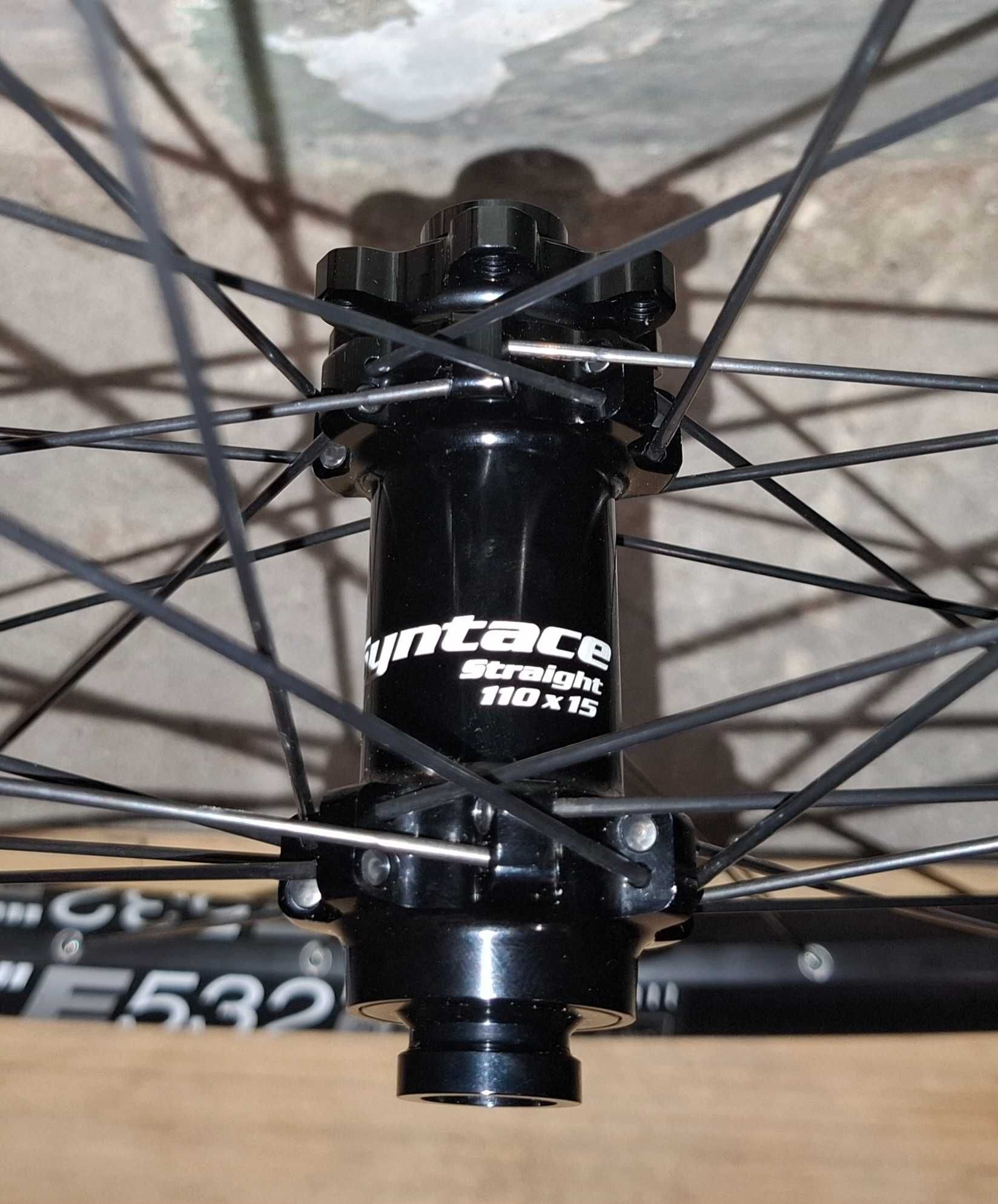 koło przód 29 Syntace 110x15mm DT E532 Sapim Race