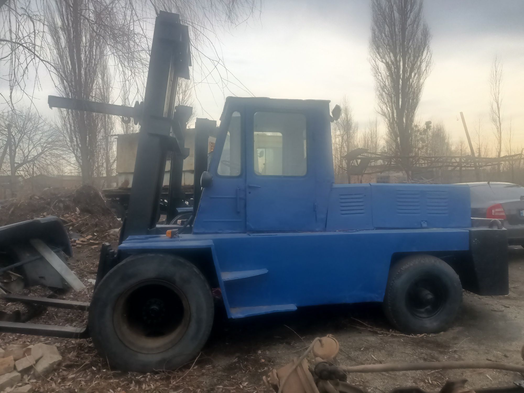 Продам львівський навантажувач, погрущик львовский, кара