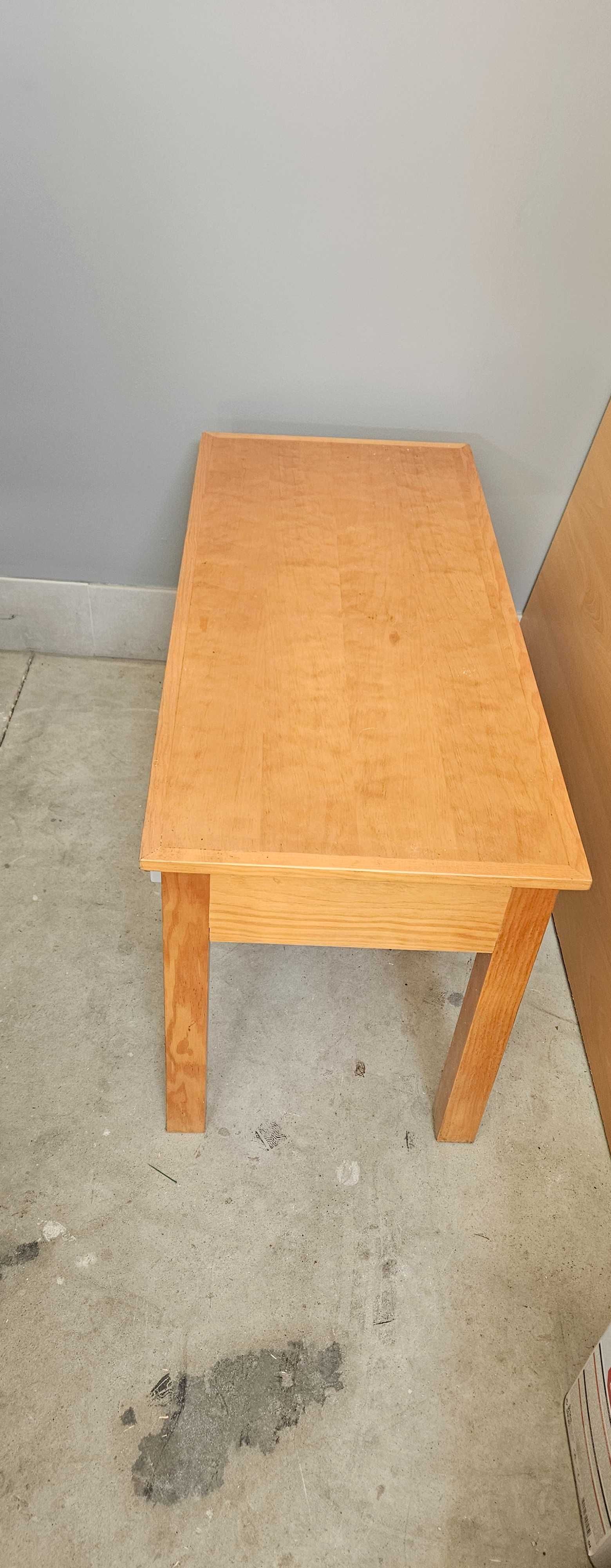 Mesa de sala pequena
