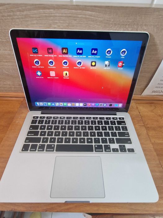 MacBook Pro 8gb RETINA 2014 ( vários programas)