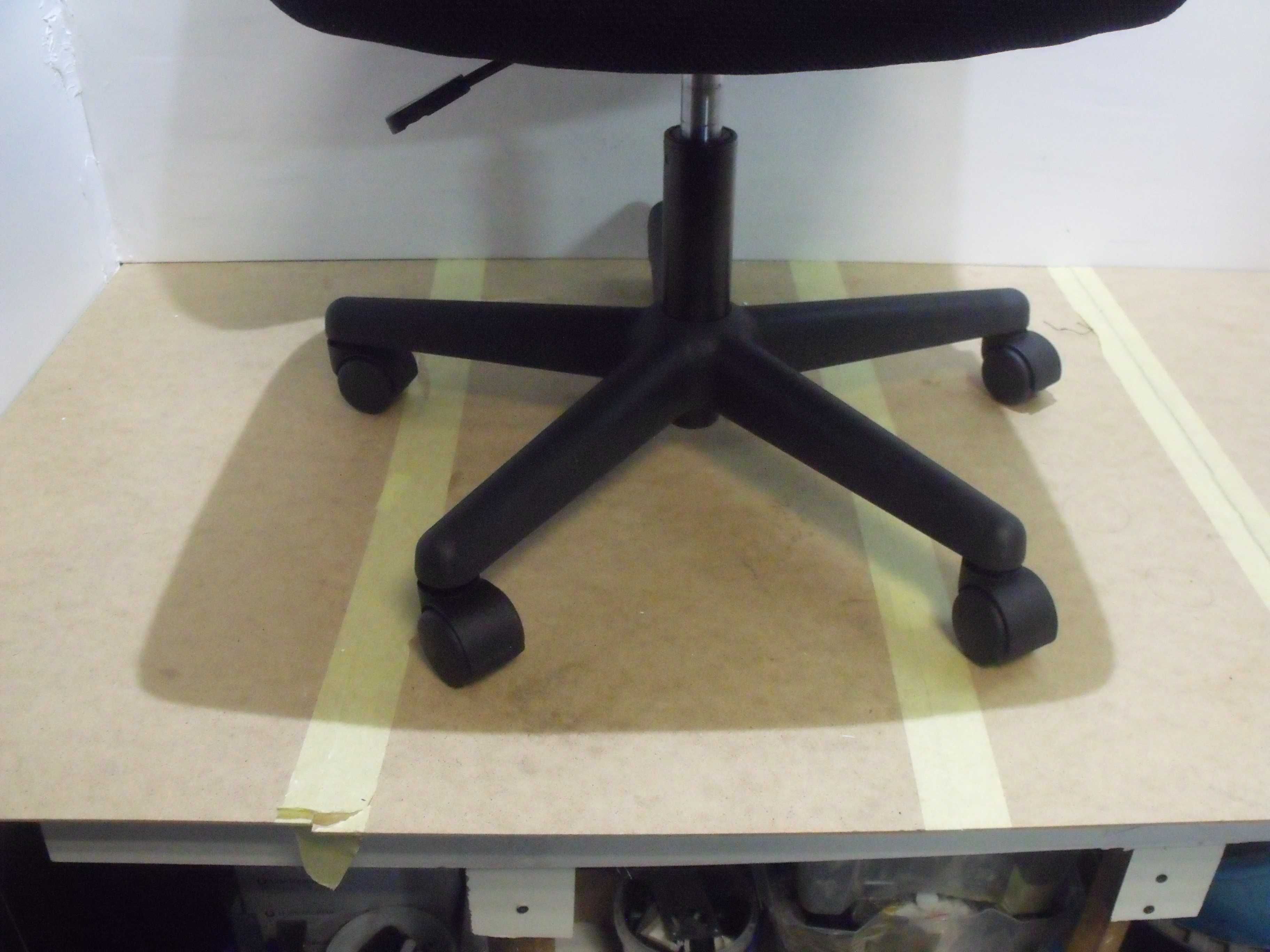 Krzesło biurowe fotel obrotowy z siatką czarny regulowany Besit