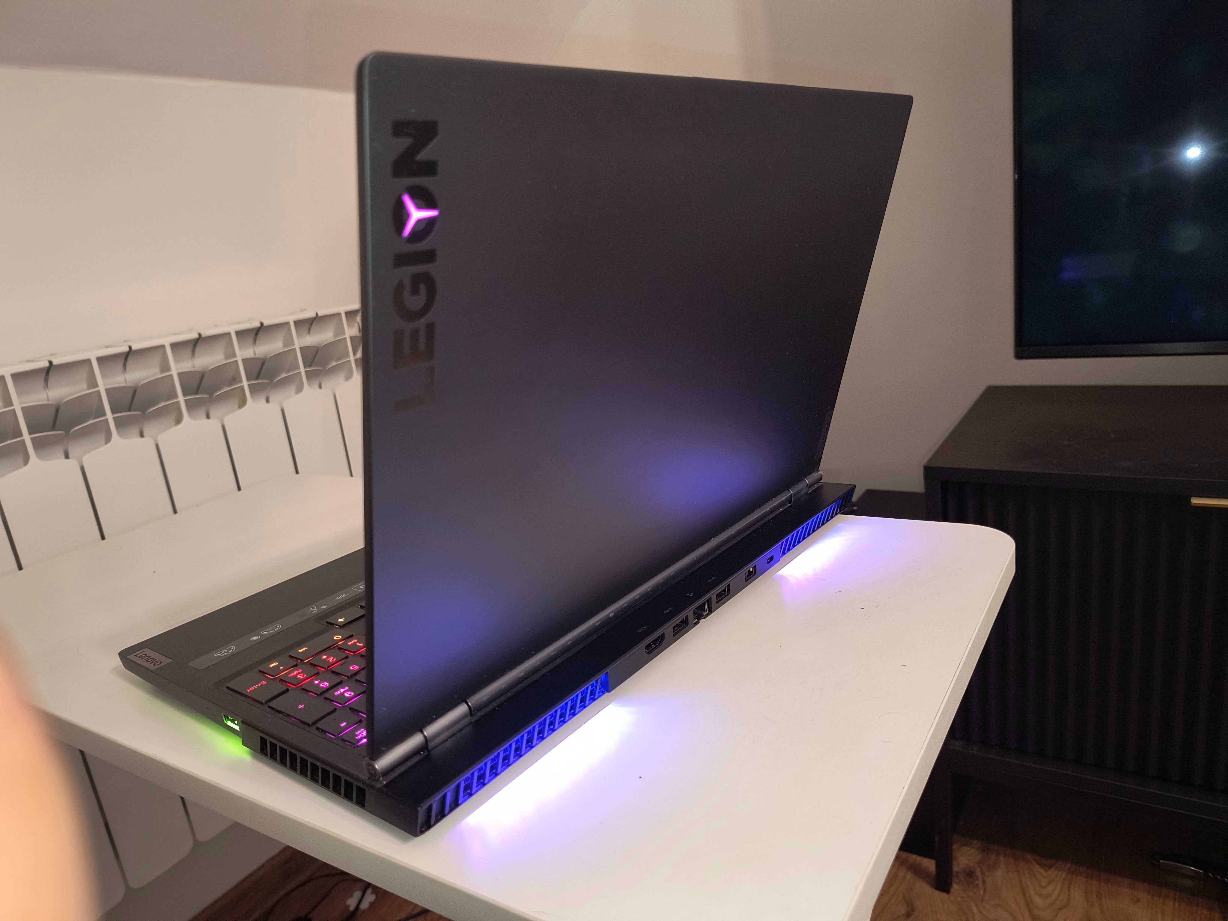 Laptop gamingowy LENOVO Legion 7