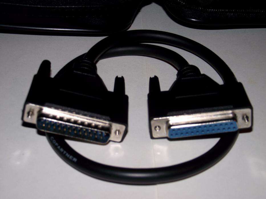 Bolsa com cabos adaptadores + porta paralela