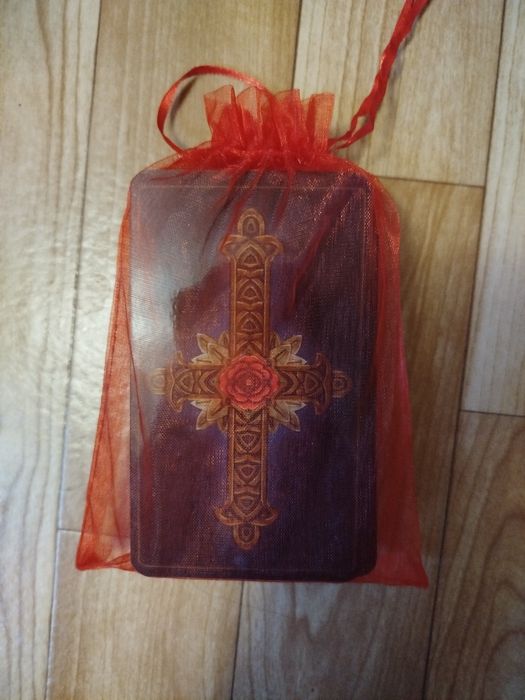 Колода Таро "Універсальний ключ" (глянцева ламінація) + мішечок