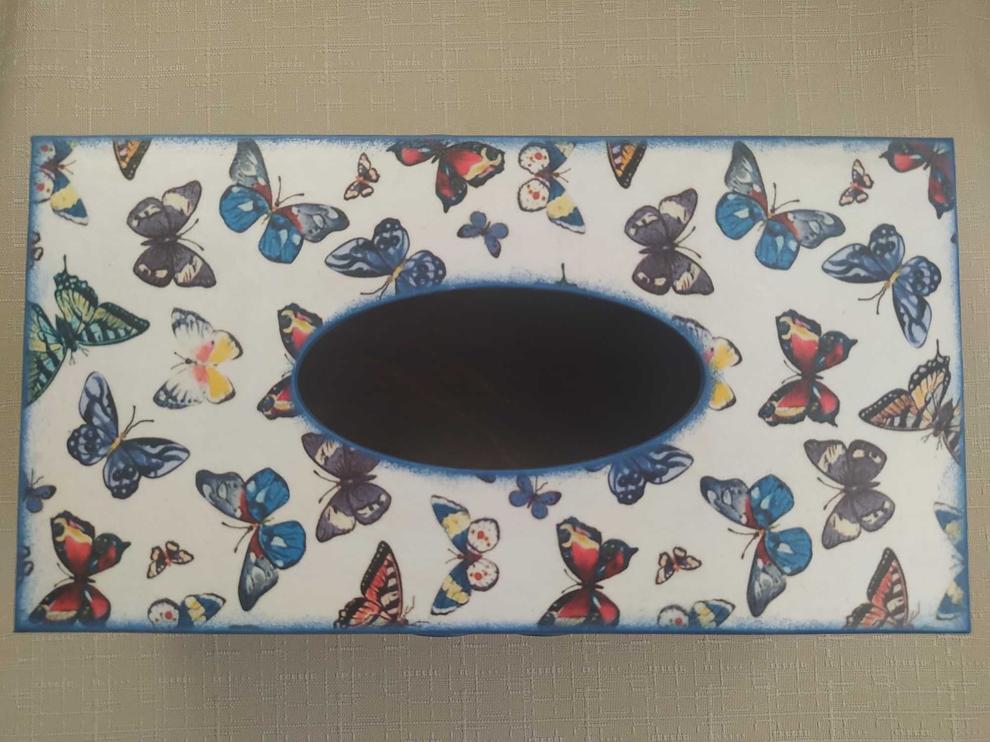 Pudełko na chusteczki (chustecznik) – Motyle