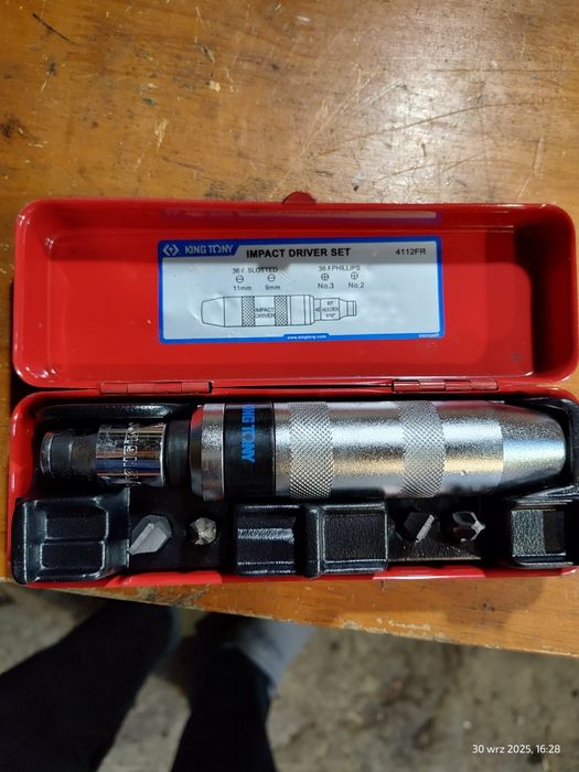 Wkrętak udarowy z bitam, 4112FRKing Tony