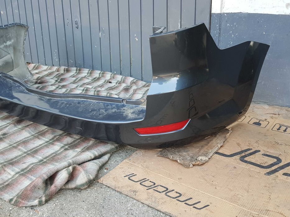 FORD MONDEO MK IV KOMBI Zderzak Tył Tylny Kompletny X6 4 PDC