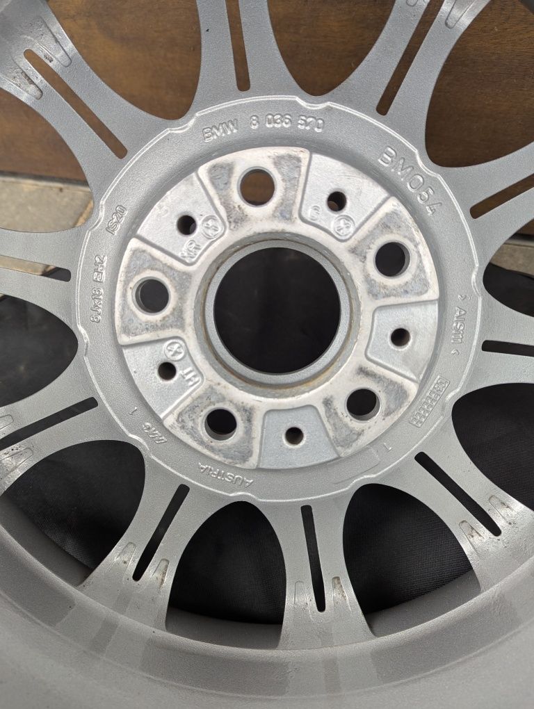 Felgi 18" BMW E60/61 MV2 135M