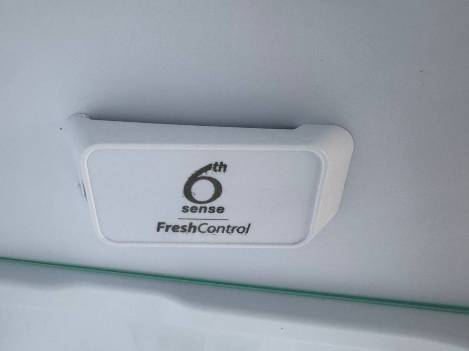 Холодильна шафа Whirlpool #07248