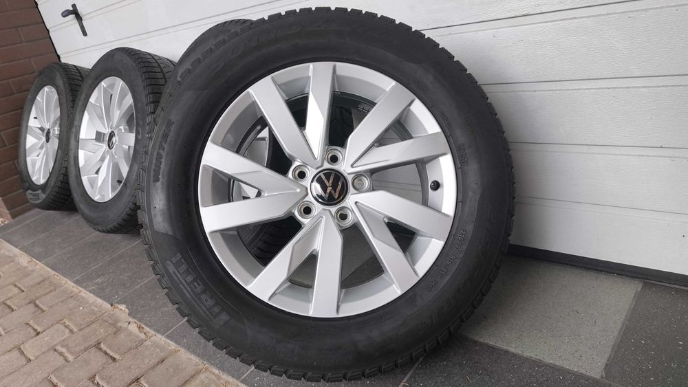 Koła Vw Passat B8 T Roc Audi 16"opony zima 215/60/16 5x112(OL1941)