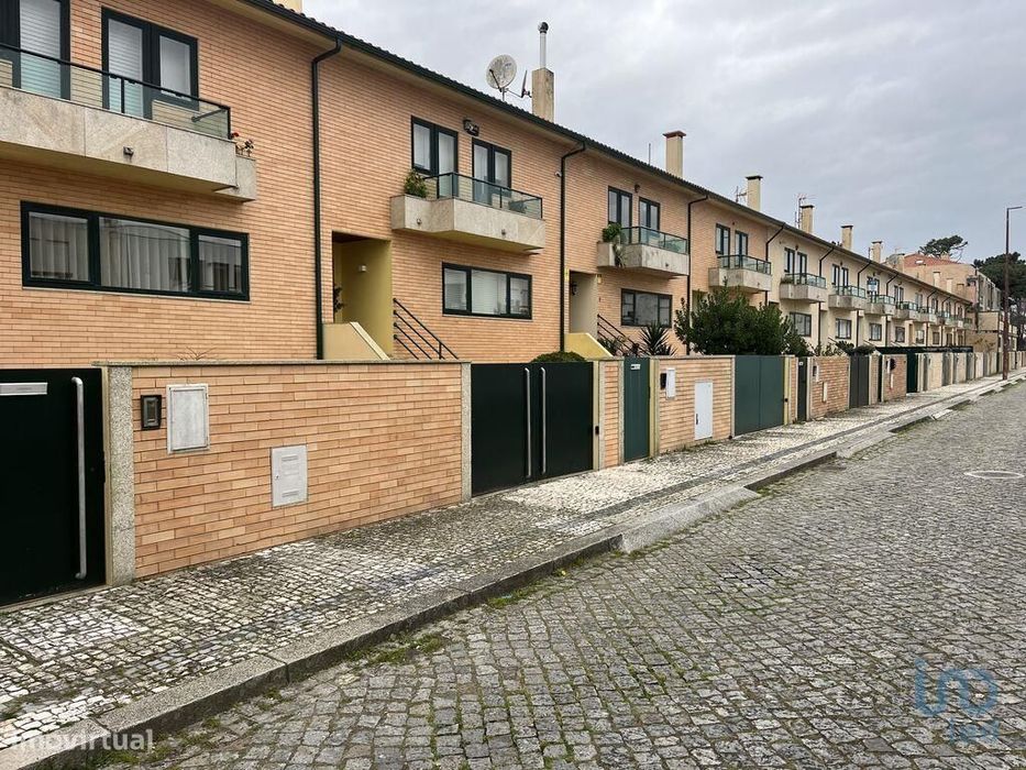 Casa de Cidade T4 em Esposende, Marinhas e Gandra de 192,00 m2