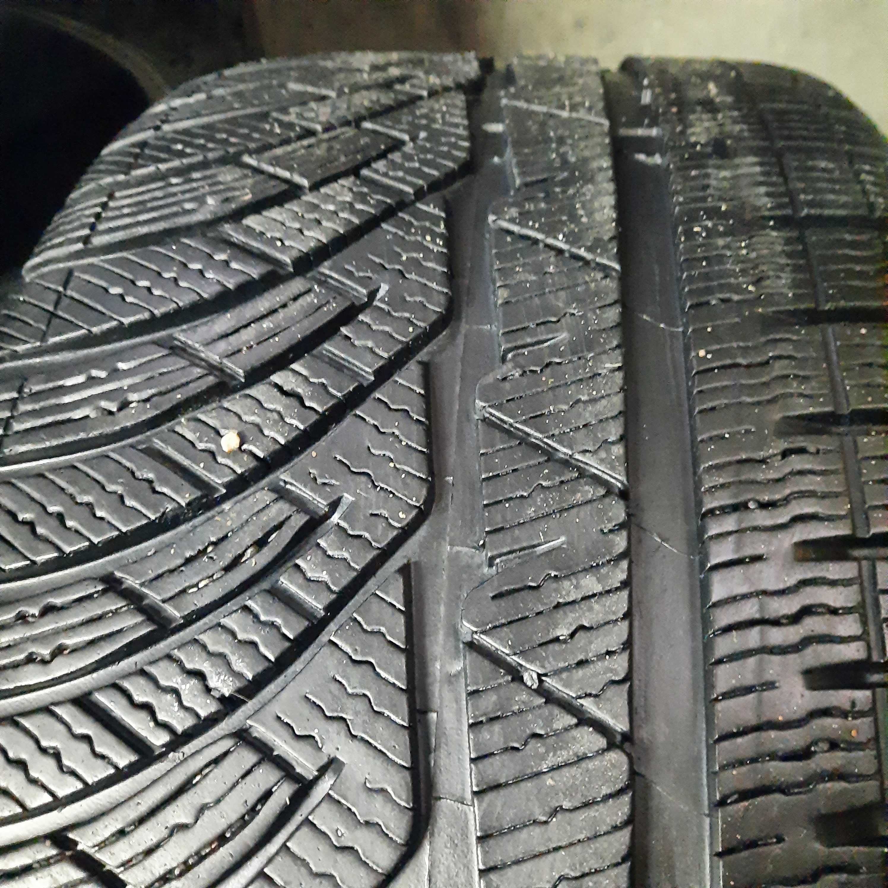 235/35R19 Michelin Alpin Pilot M+S