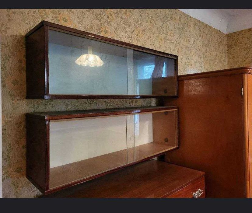 Тумба навісна, полиця настінні