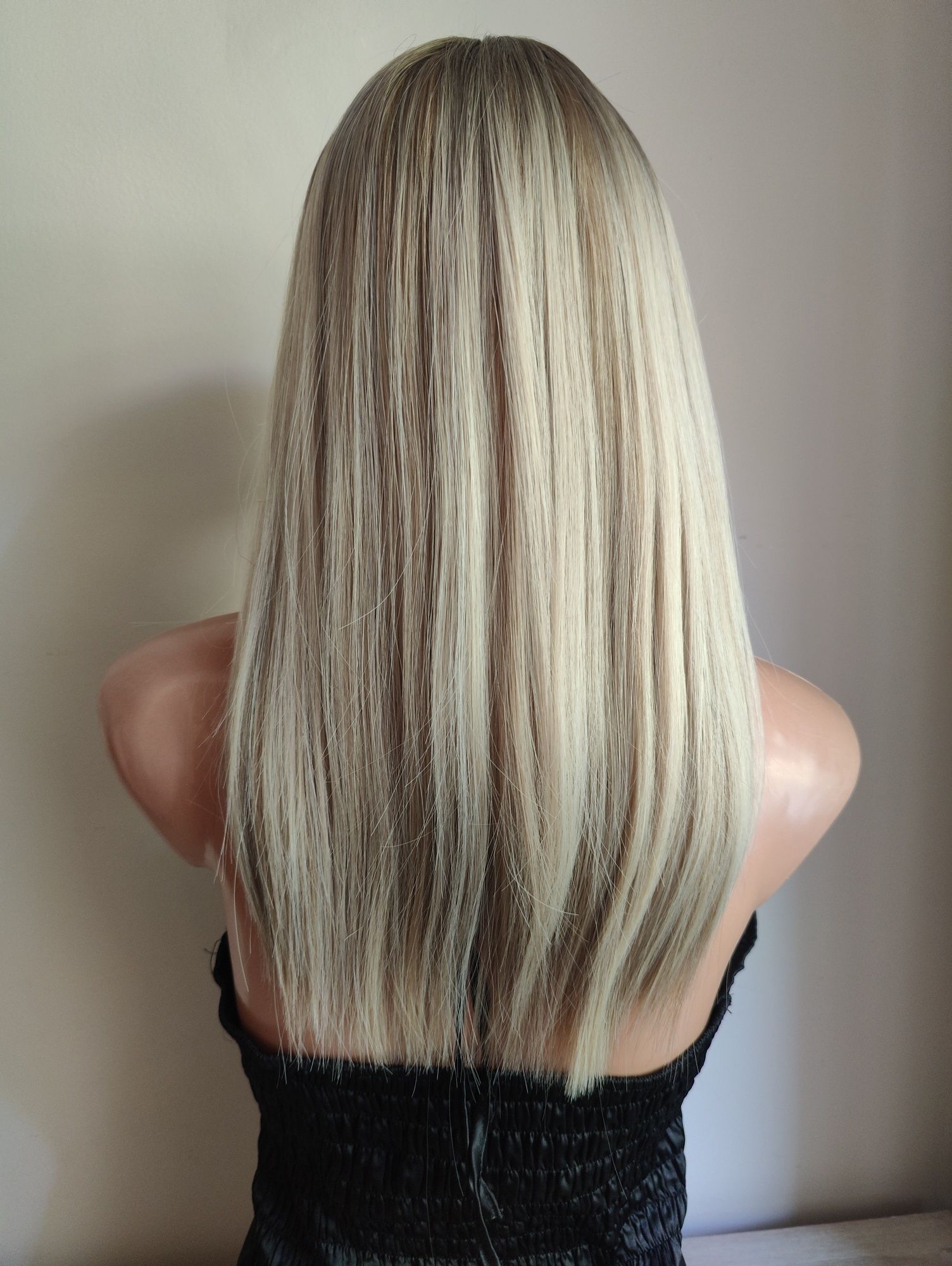 Nowa realistyczna peruka wig bob kare z grzywką  kolor blond ombre Roz