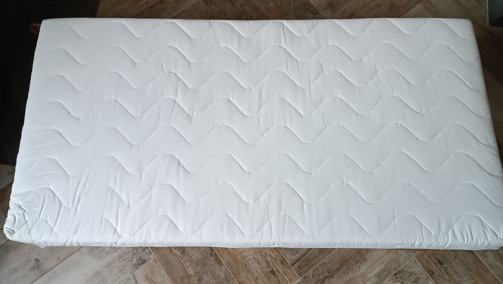 Materac do łóżeczka z lateksem Baby's Zone