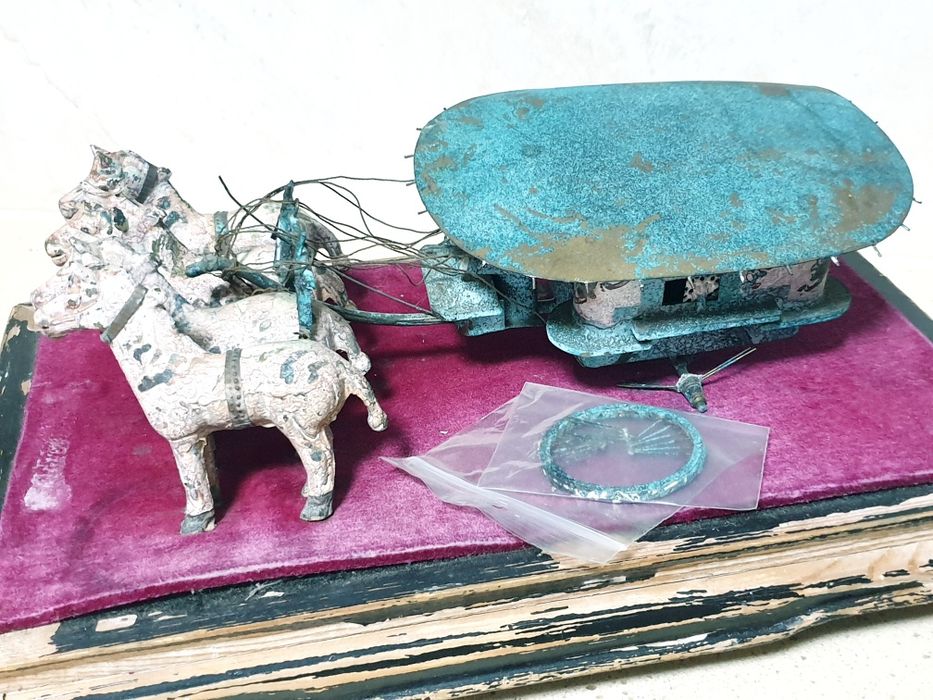 Antigo reprodução da carruagem chinesa do imperador Qin Chi Huang