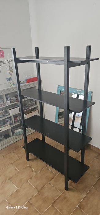 Estante alto 15 euros