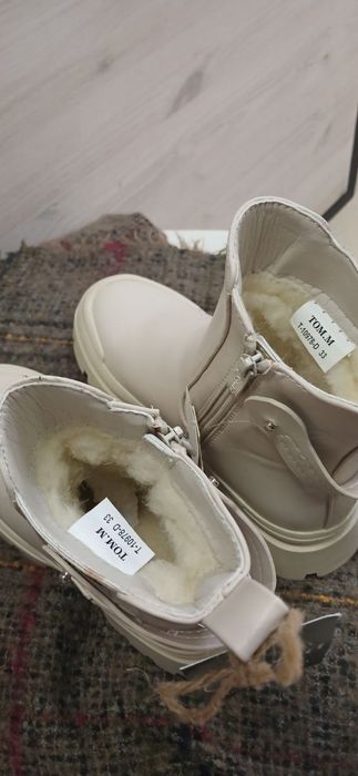 Ботінки жіночі молочні