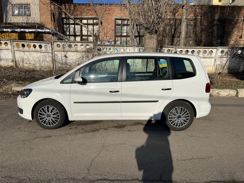 Volkswagen Touran 2015