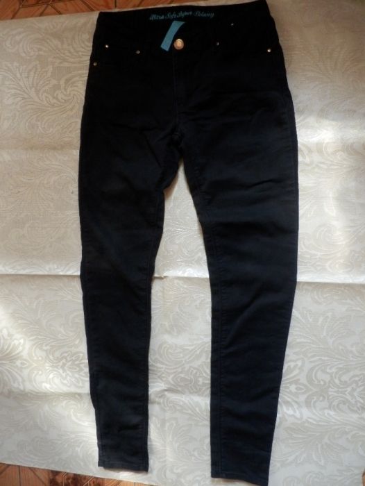 черные джинсы,размер 8,Испания