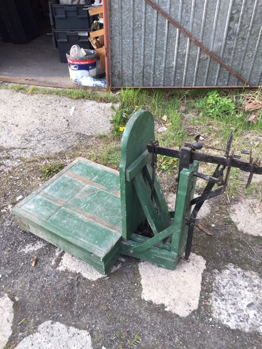 Stara waga drewniana