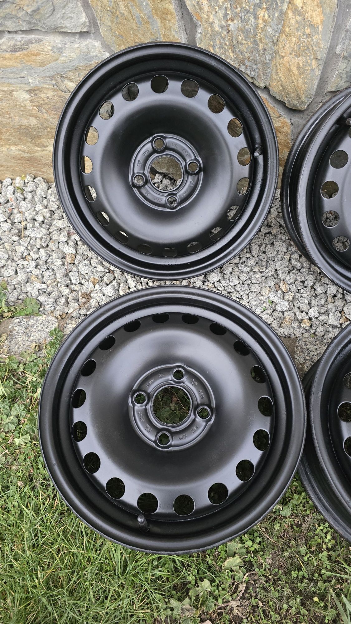 Felgi stalowe Volkswagen Skoda Seat 4x100 et35 5j r14