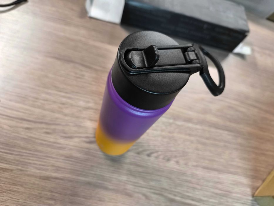 SOLARA Butelka na wodę ze stali nierdzewnej ze słomką 650ml