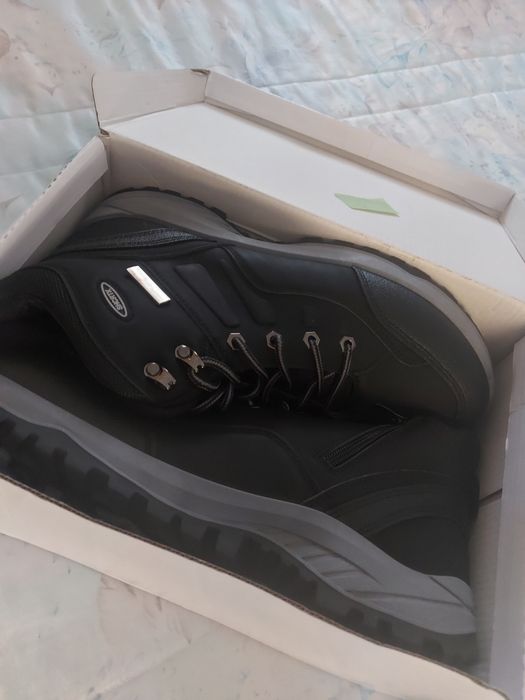 Botas de homem NOVAS!