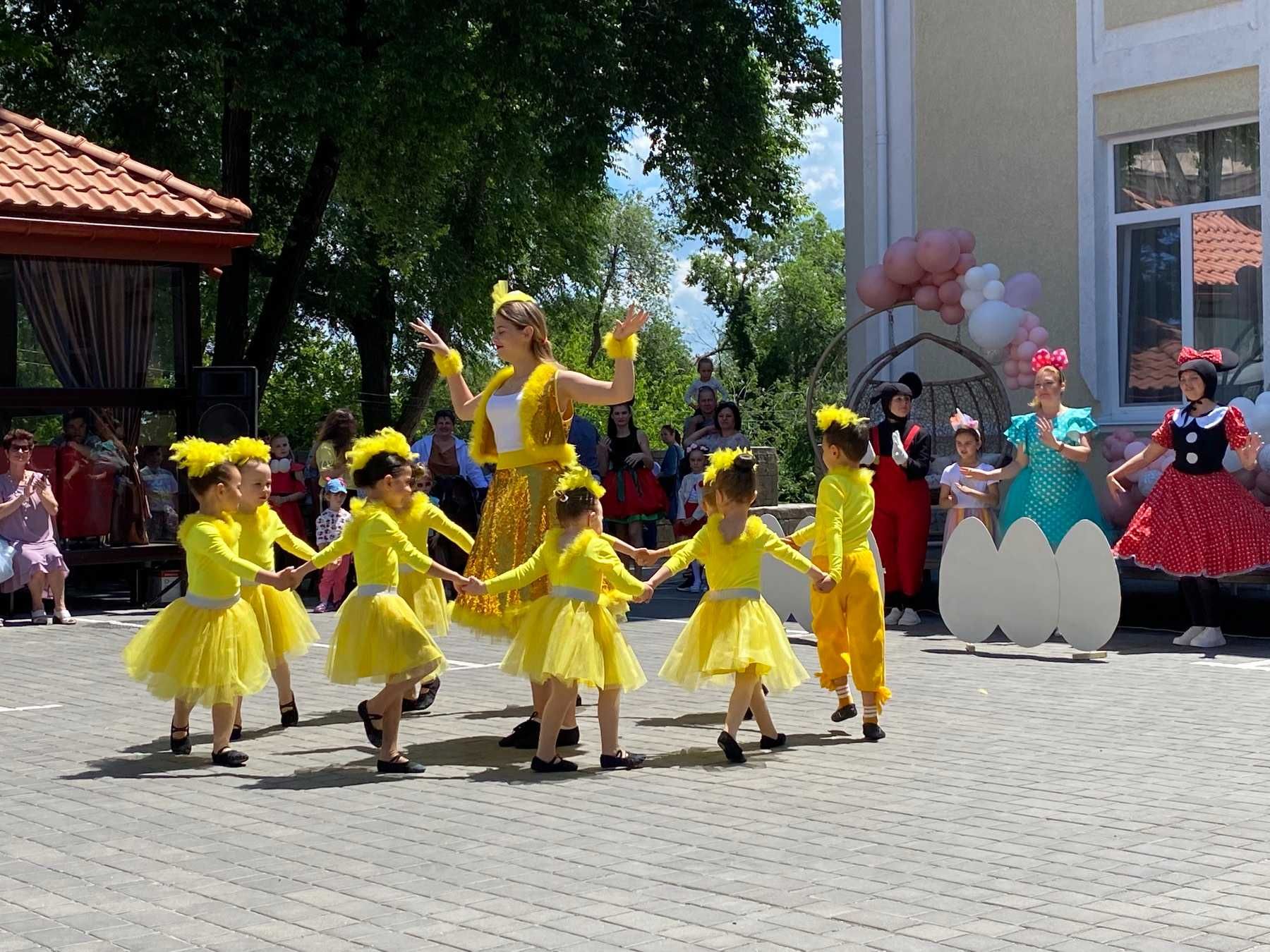 Яскраві фатинові жовті  спіднички від виробника.Детская желтая юбка