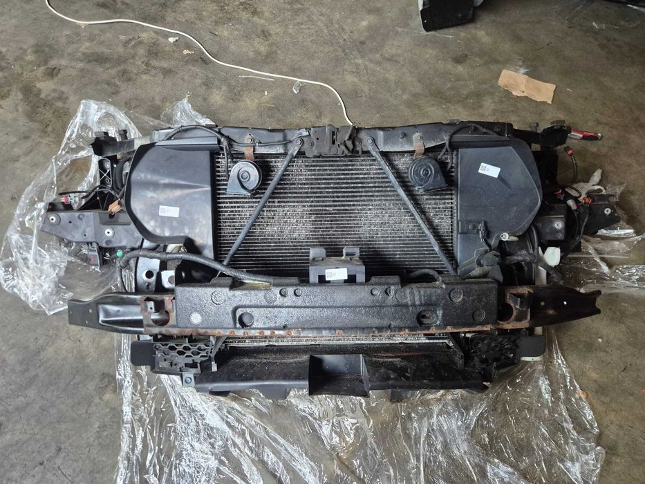 DODGE DURANGO 5.7 HEMI pas przedni wzmocnienie czołowe chłodnice