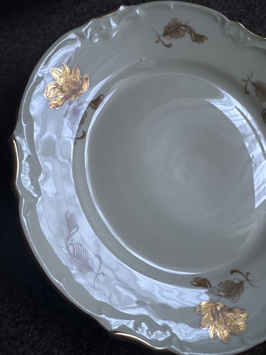 Stara porcelana Talerzyki deserowe antyk do kolekcji