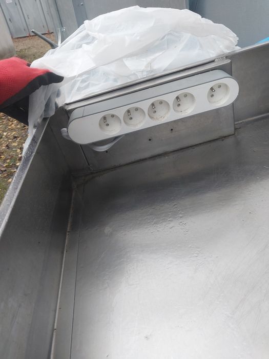 Mobilny stół gastronomiczny ze stali nierdzewnej – 170×60×120 cm