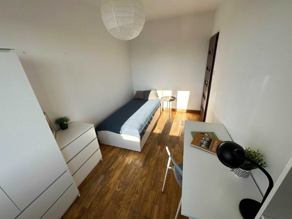 MOKOTÓW/STEGNY - room for rent // pokój na wynajem