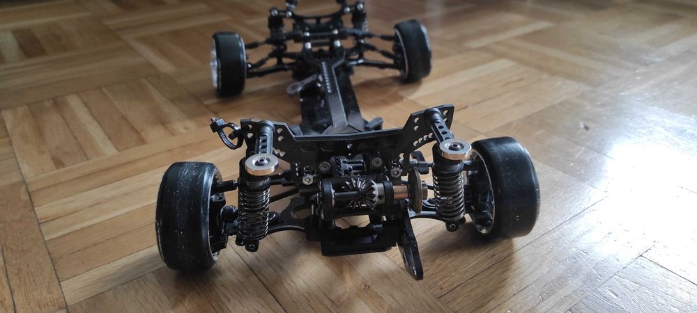 Sakura D5 kabon/aluminium, buda e 30, silnik i pakiet