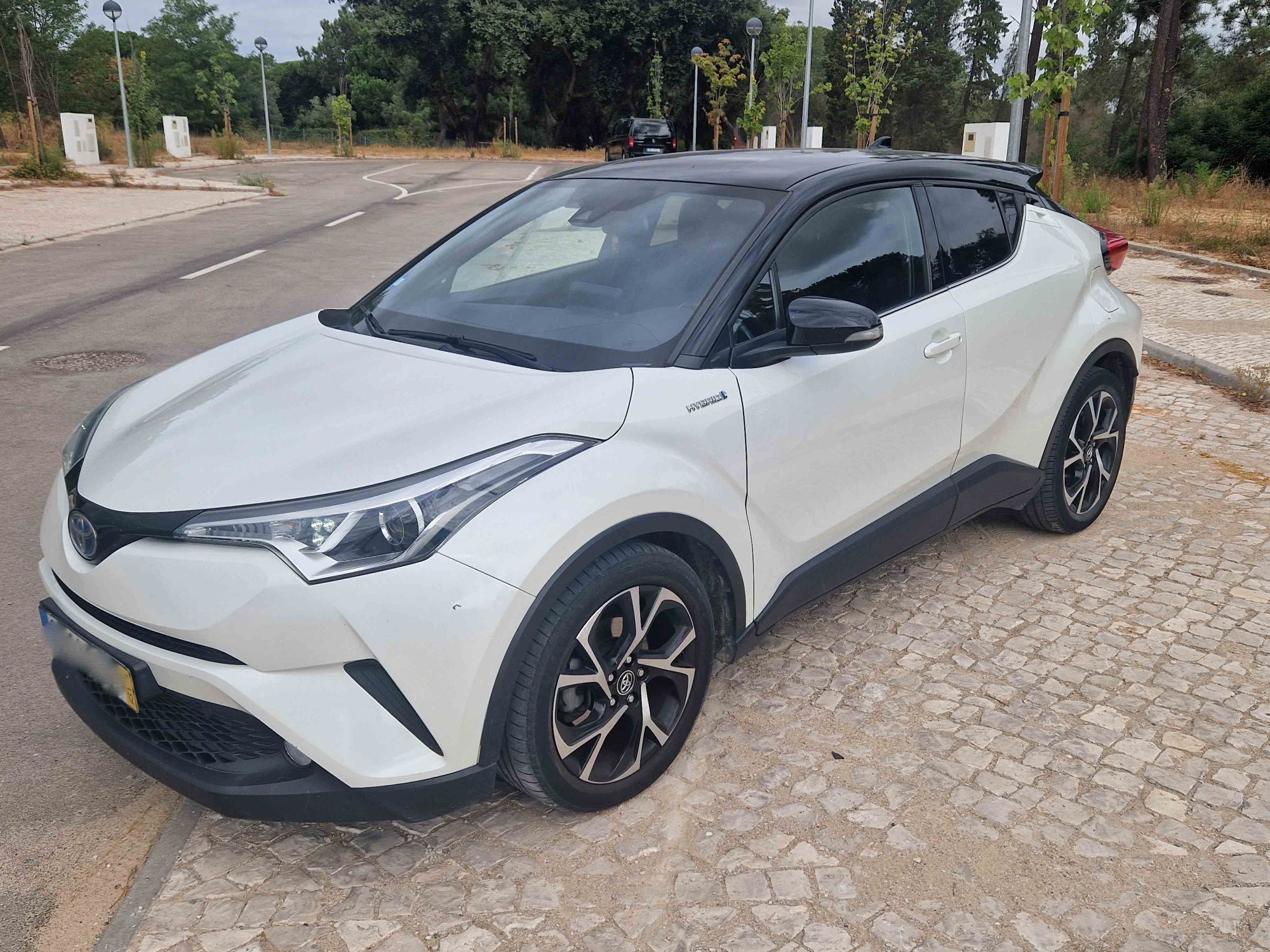 Toyota CHR 1.8 híbrido