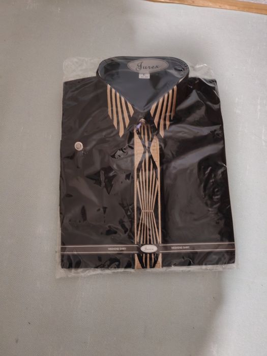 Dwie męskie koszule