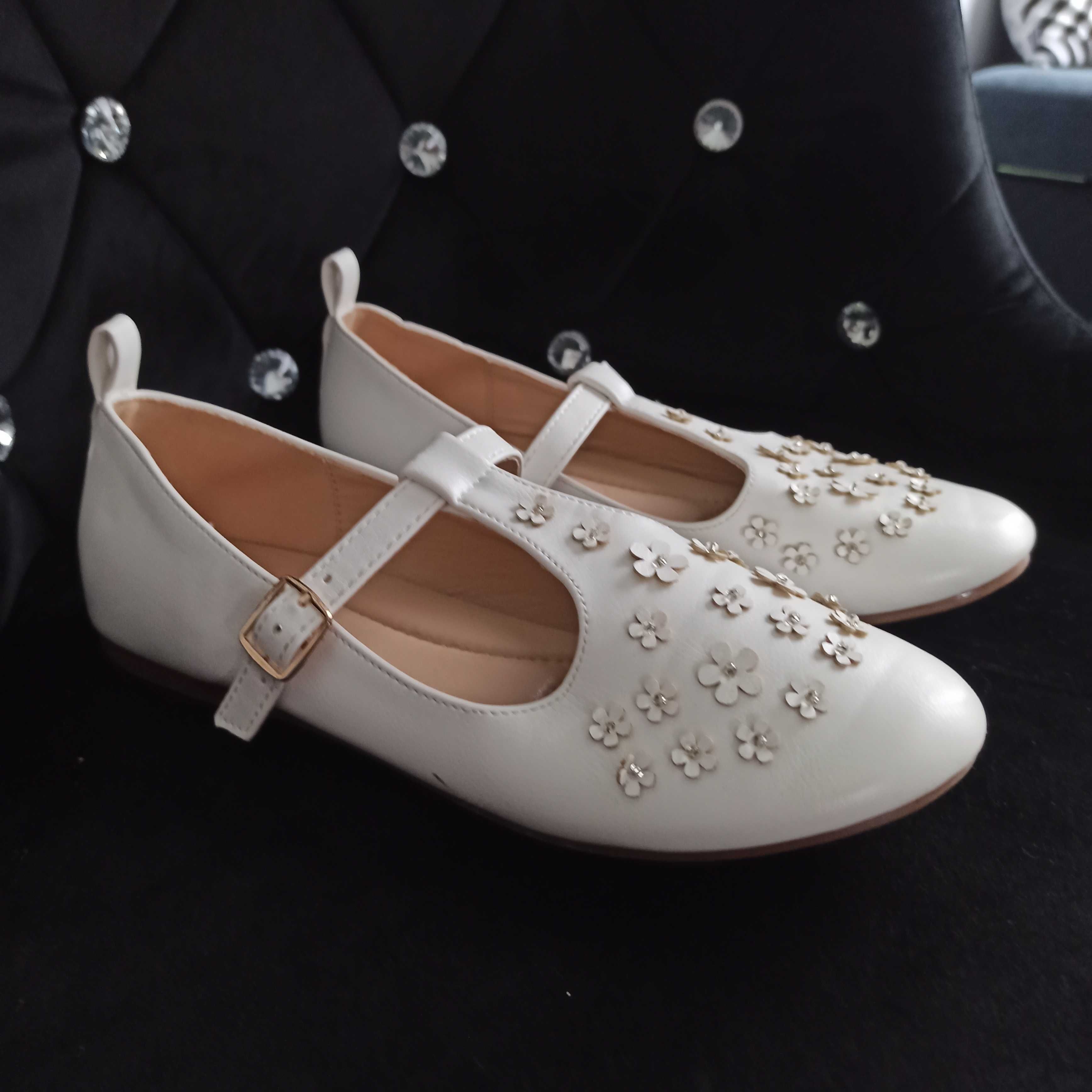 Białe buty dla dziewczynki, Komunia Święta, rozmiar 35