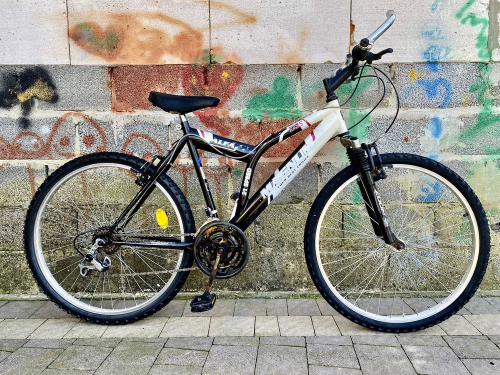 Велосипед/ровер MAGNUM 26 колесо, рама МТБ гірський Shimano з Німечини