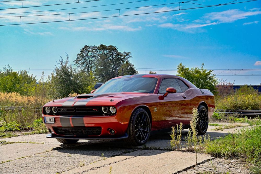 Dodge Challenger 6.4 Scat Pack R/T limitowana wersja 1320