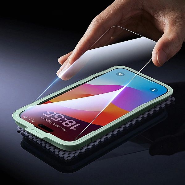 Szkło hartowane Ugreen SP630 z ramką montażową na iPhone 16 Pro Max (2