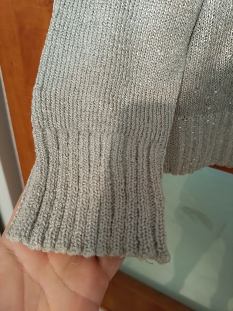 Sweterek Moodo nowy bez metki