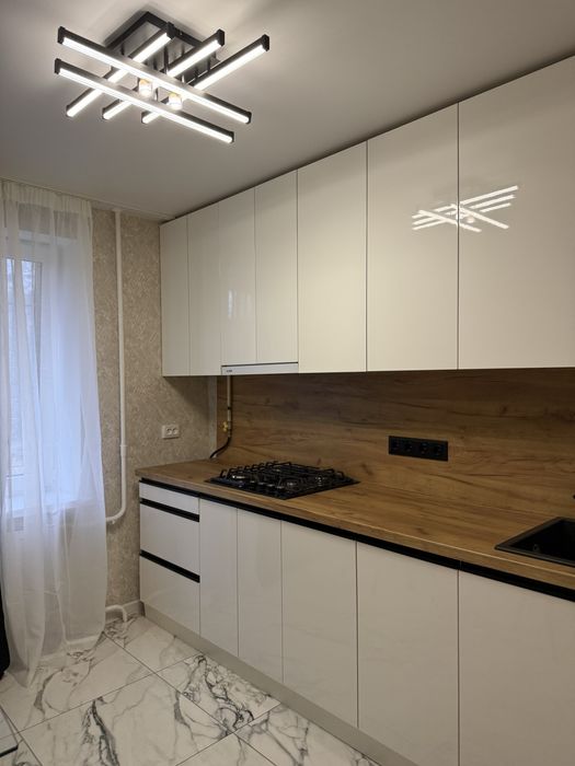 Продам 2х кв с ремонтом мебелью  работаем с госпрограммами