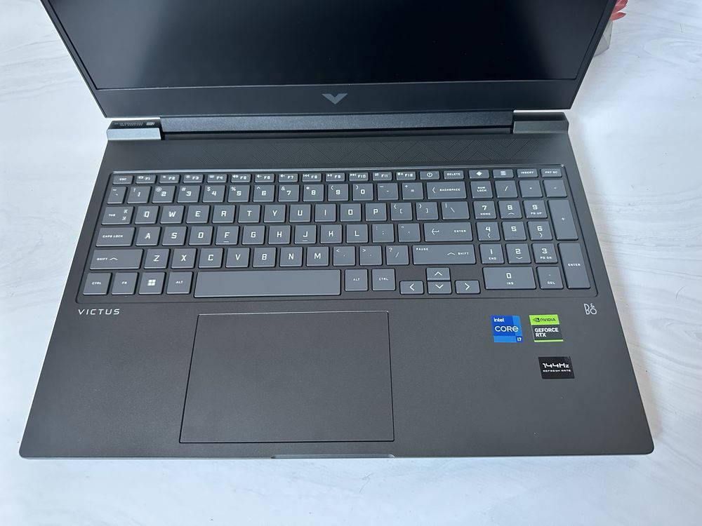 HP Victus 16.1 i7-13700h rtx4070 144hz